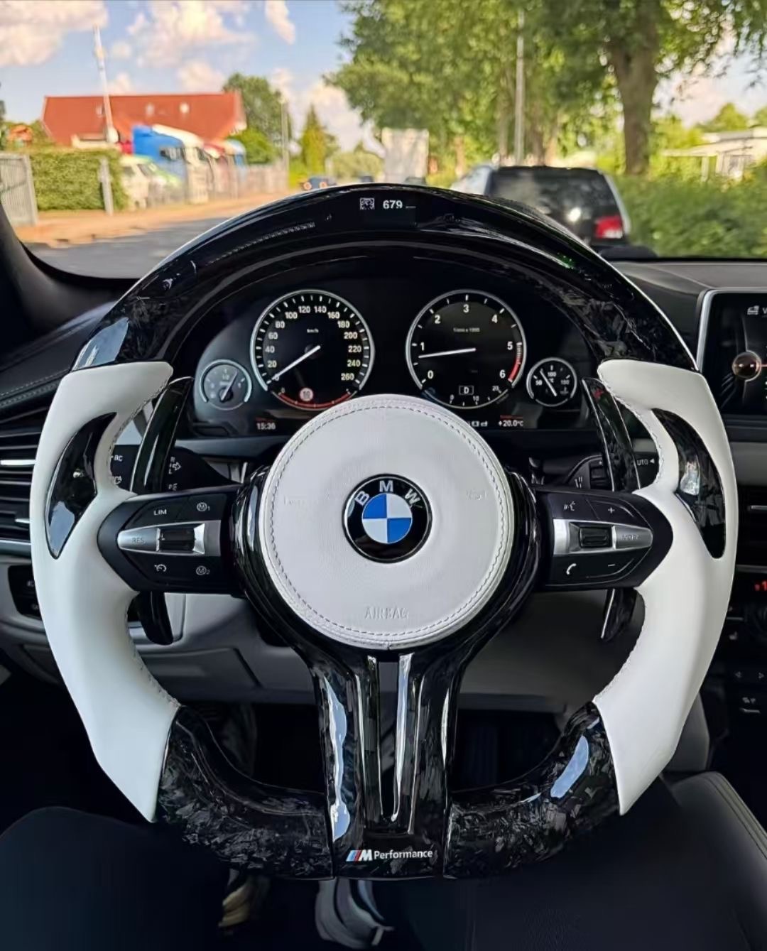 Android Auto – Поръчкови Волани